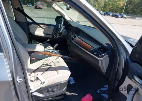 2013 BMW X5 xDrive35D из США, поврежденный, VIN 5UXZW0C52D0B96351